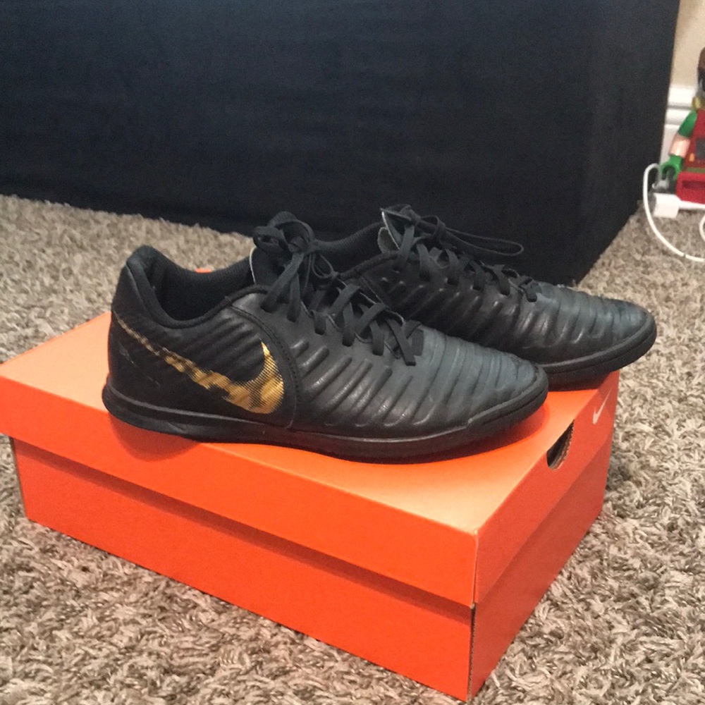 Nike Tiempo Legend 7 Pro IC Black Gold